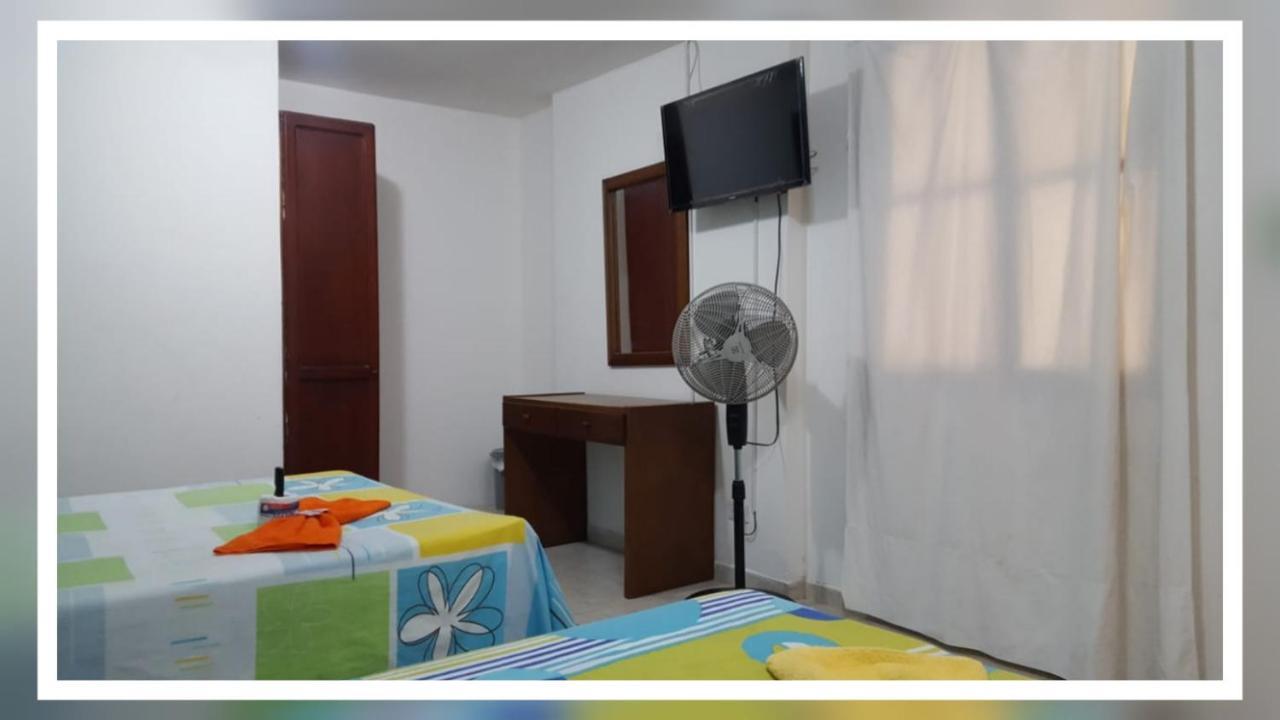 Hotel Casa Blanca Buga Buitenkant foto